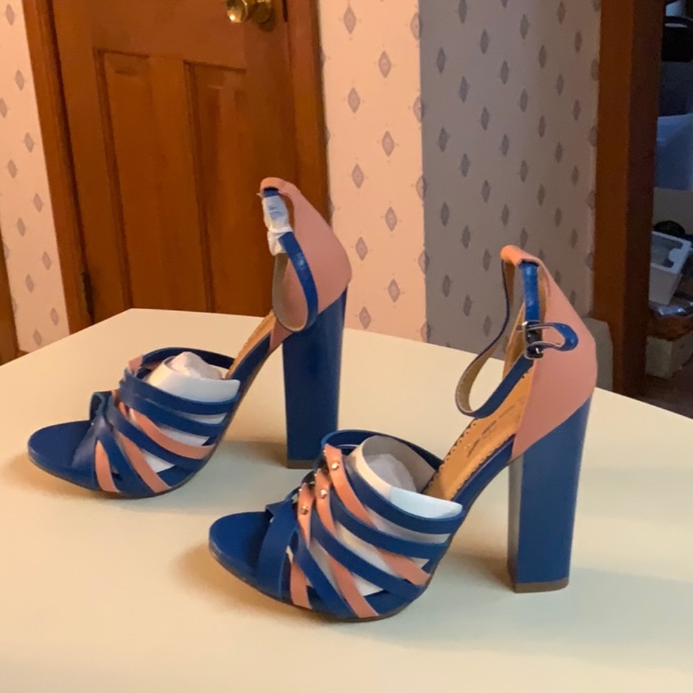 Alba Heels - Picture 3 of 6